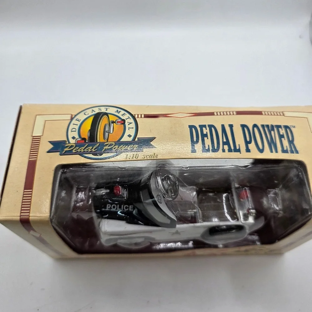 Golden Wheel Pedal Power Police Pedal Car 1:10 Diecast Model #43401 Boxed